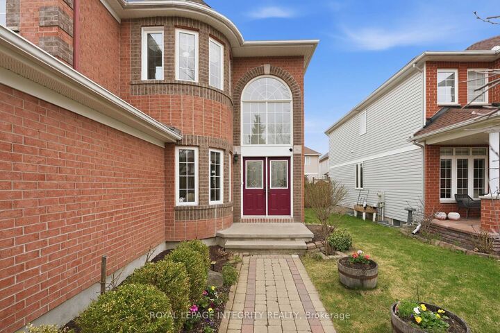 Property Photo:  46 Catterick Crescent  ON K2K 3M6 
