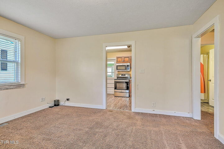 Property Photo:  815 Harding Avenue  TN 37604 