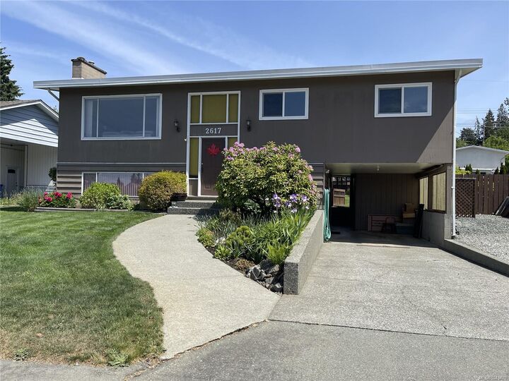 2617 10th Ave — photo 1