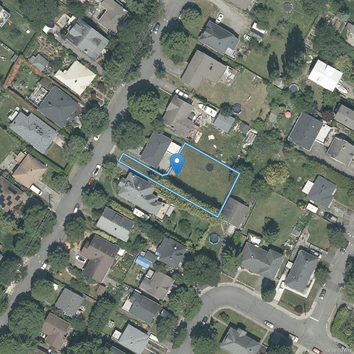 Property Photo: 3141 Balfour Ave BC V9A 1R9