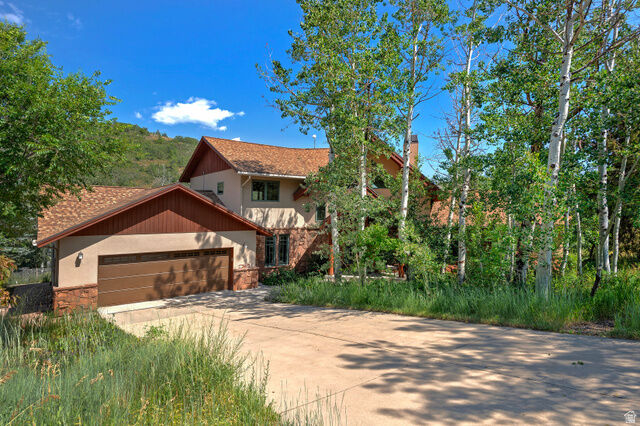 Property Photo: 726 N Donner Cir E 112 UT 84108