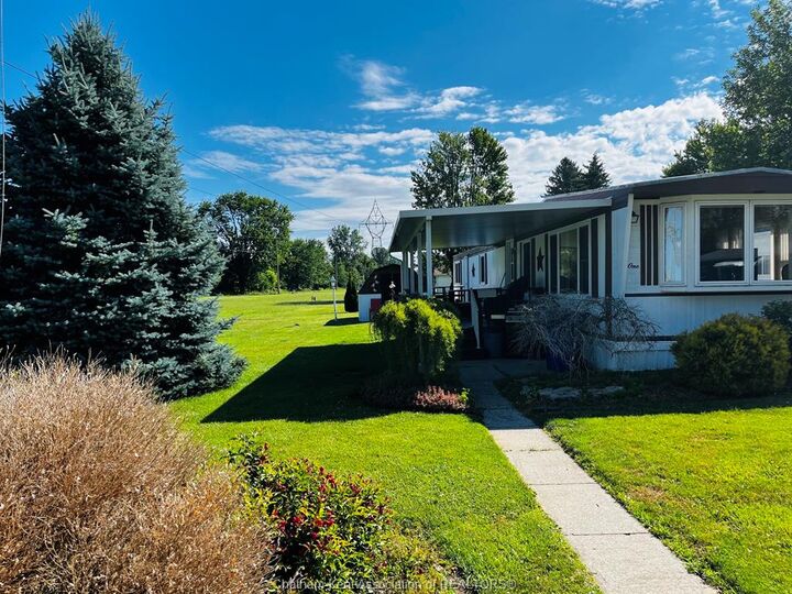Property Photo: 1 James Court ON N7L 4Y7