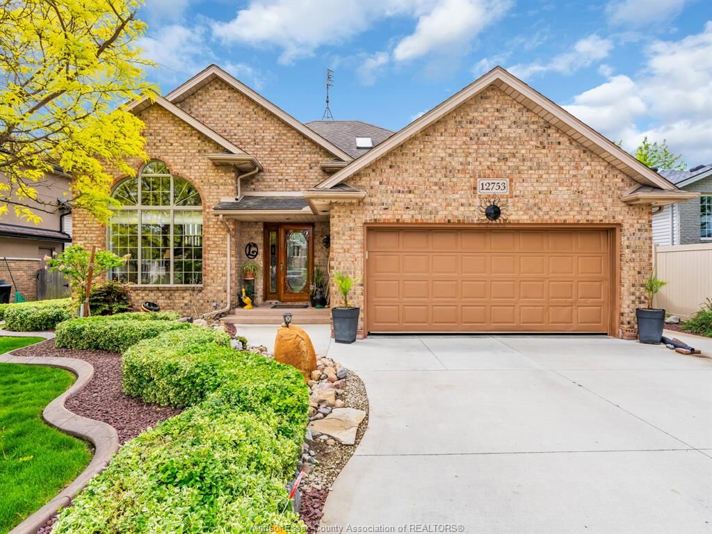 Property Photo: 12753 Jacie Court ON N8N 4W9