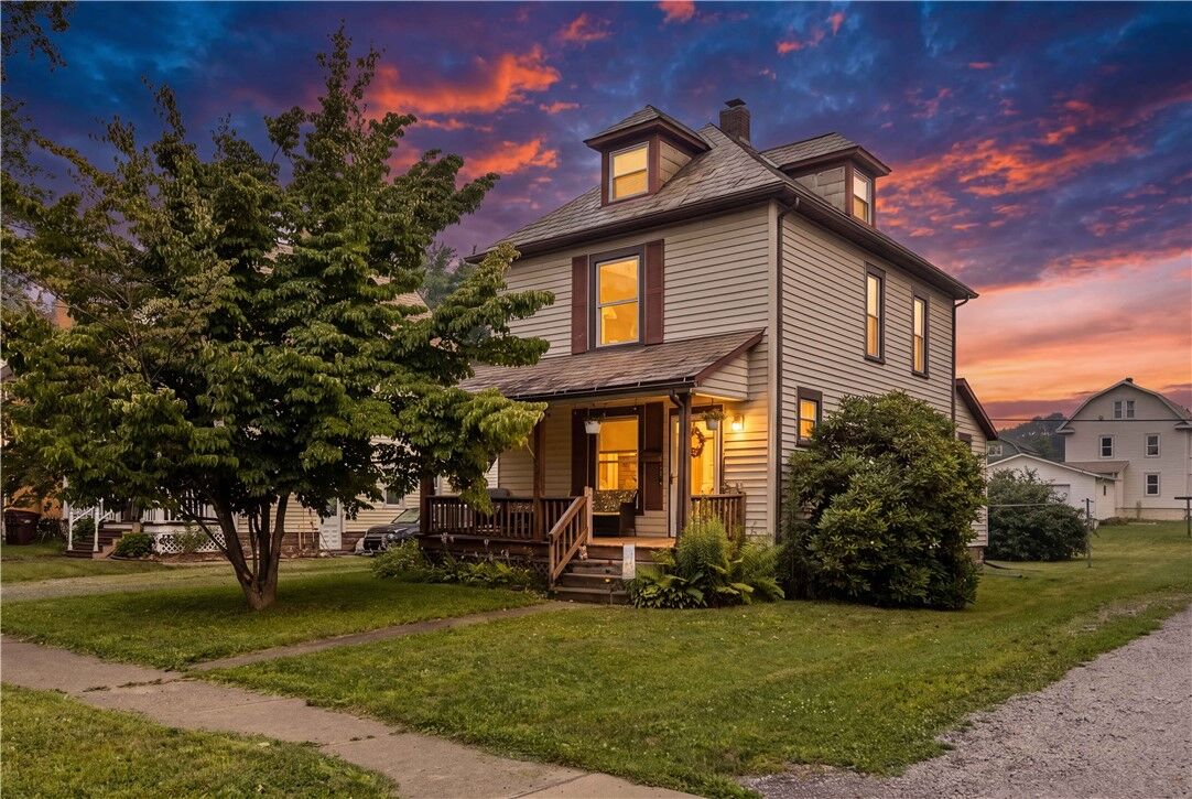 Property Photo:  317 Lincoln Avenue  PA 16127 