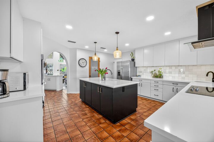Property Photo: 201 S Contour Drive TX 78629