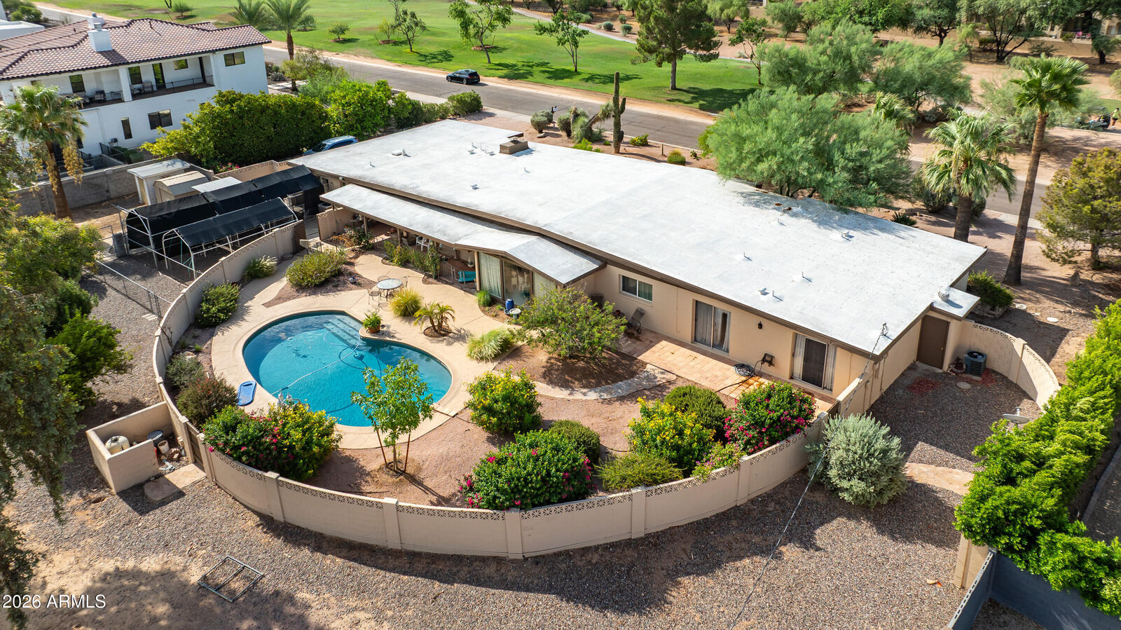 Property Photo: 8622 E Cactus Wren Road AZ 85250