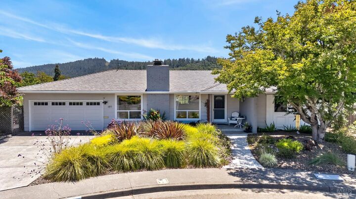 Property Photo:  189 Oak Shadow Drive  CA 95409 
