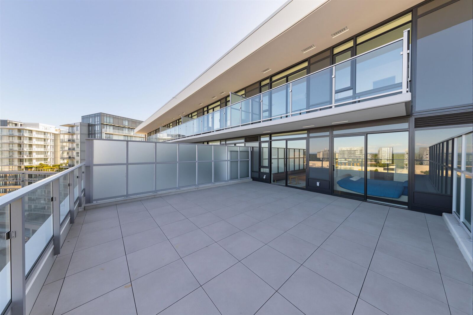 Property Photo: 6600 Minoru Boulevard 1019 BC V6Y 0N3