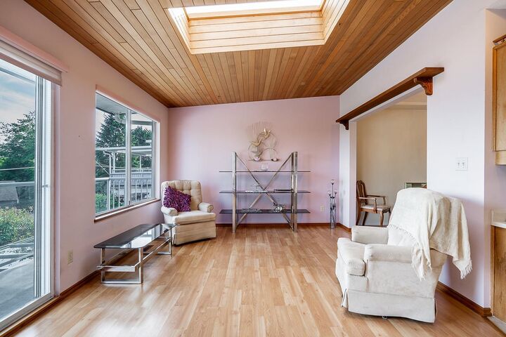 Property Photo: 240 E Eighth Avenue BC V3L 4K2
