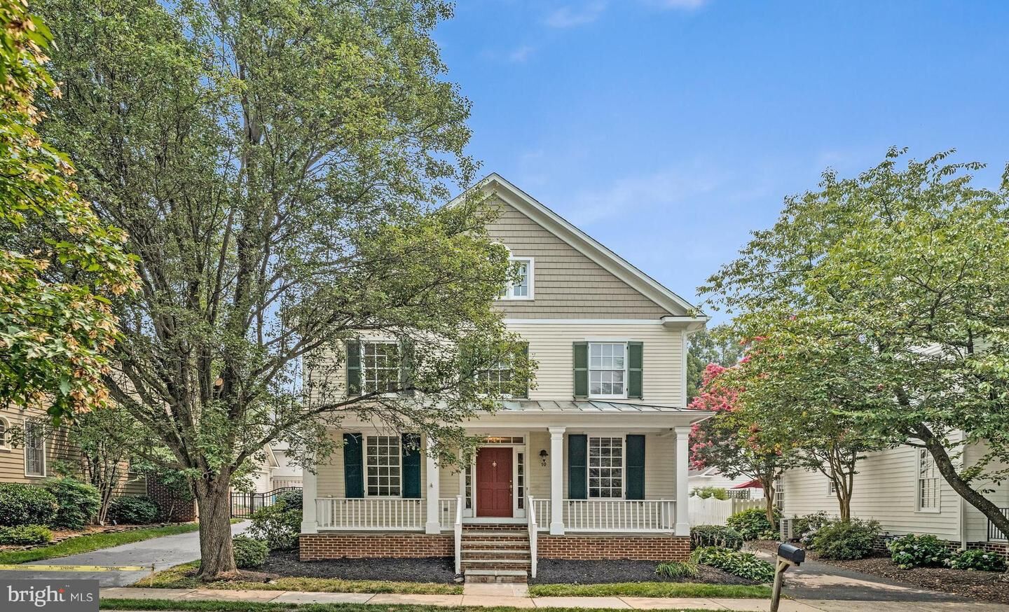 Property Photo: 10 Memorial Drive NW VA 20176