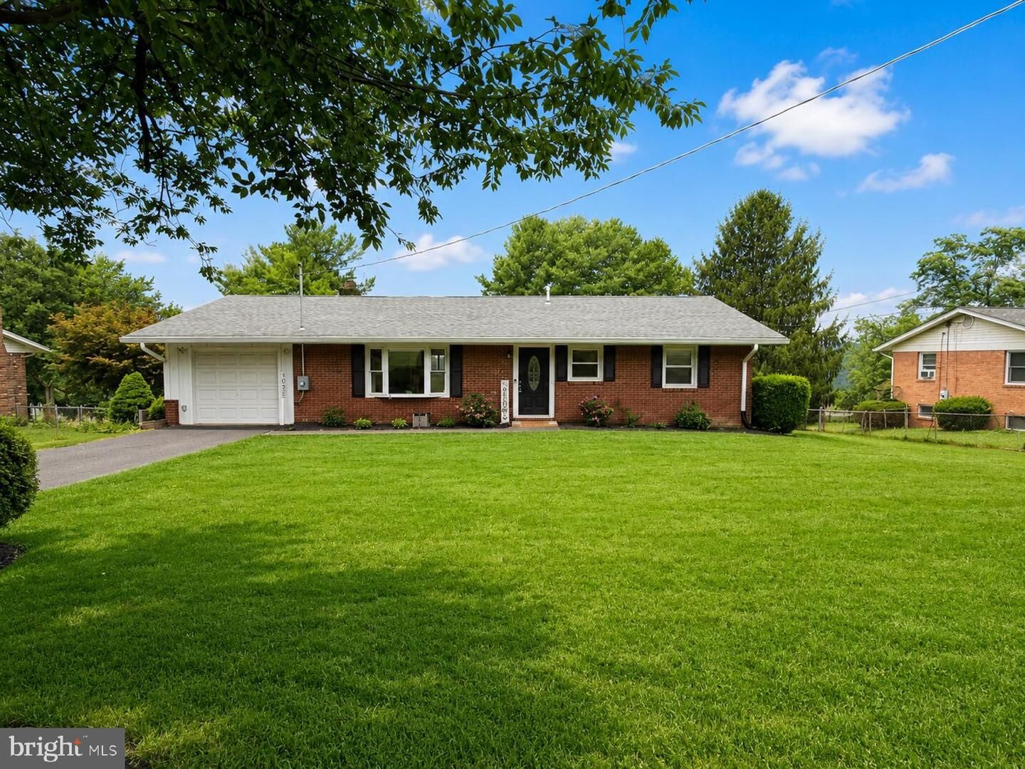 Property Photo: 10325 Old Annapolis Road MD 21793