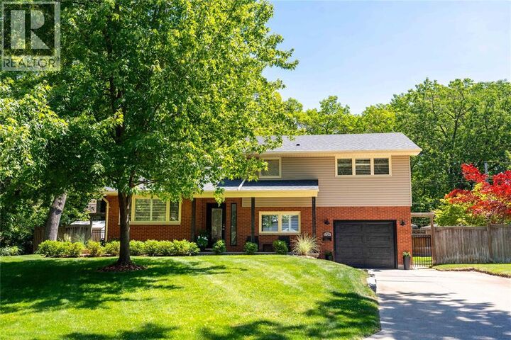 Property Photo:  1726 Mills Street  ON N7V 4E5 