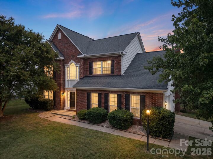 Property Photo:  6102 Tesh Court  NC 28269 
