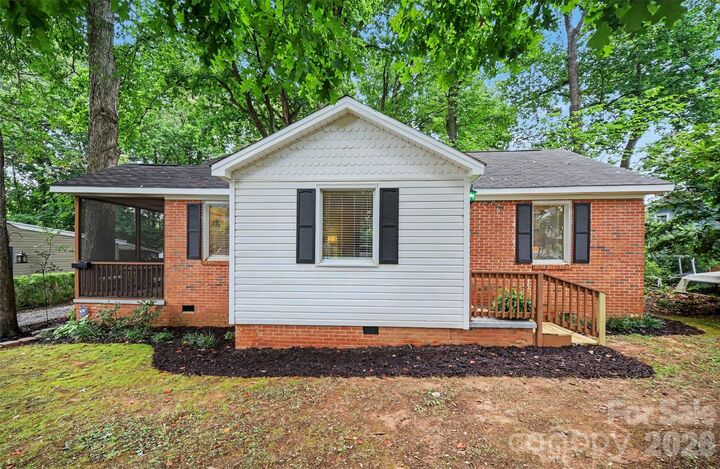 Property Photo:  406 Nims Street  SC 29715 