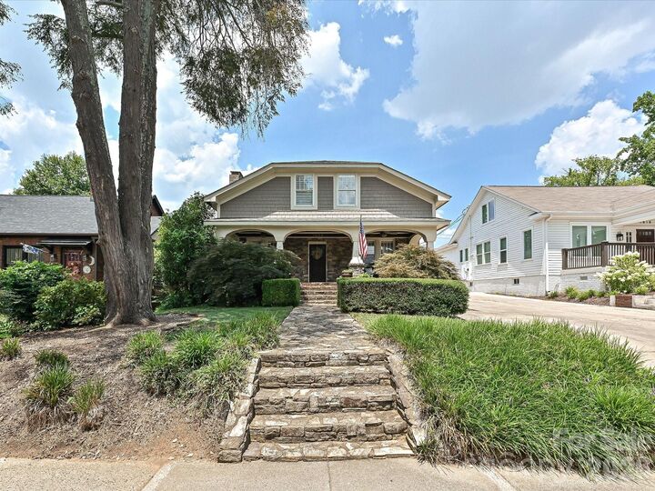 Property Photo: 1822 Lombardy Circle NC 28203