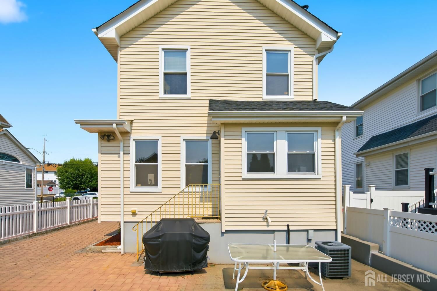 Property Photo:  142 Morgan Place  NJ 07031 