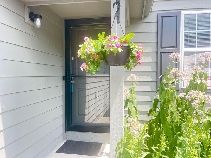 Property Photo:  4052 Meadowick Drive  OH 43230 