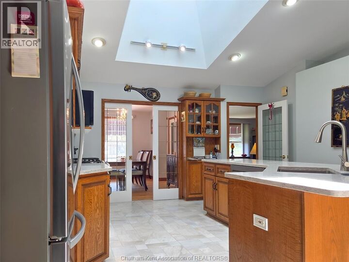 Photo de la propriété:  93 Gregory Drive  ON N7L 0C9 
