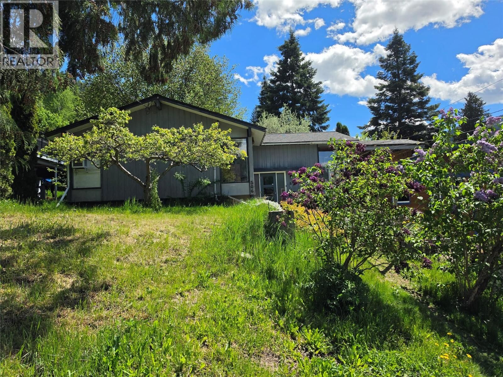 Property Photo: 506 Delbruck Street BC V1L 5L6