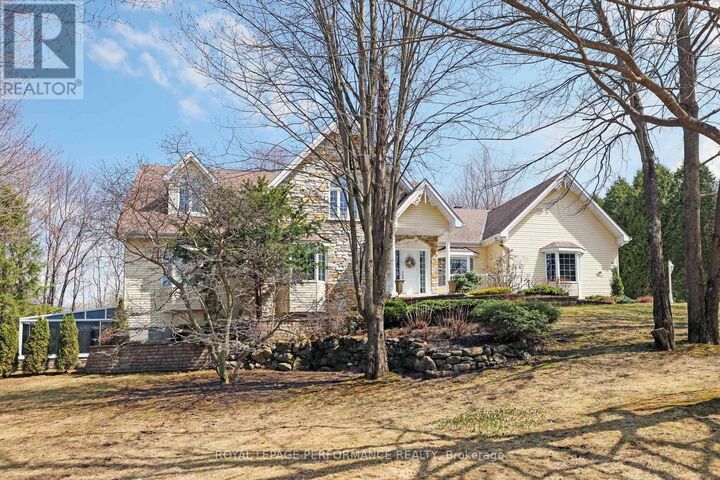 Property Photo: 951 Golf Club Road ON K6A 2R2