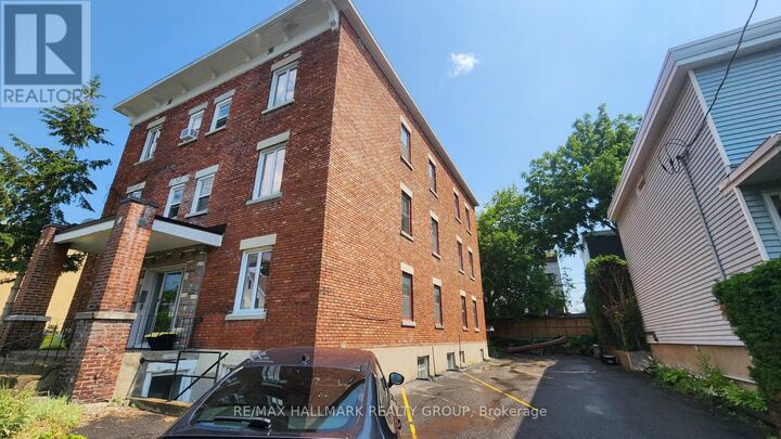 Property Photo: 125 Glenora Street 3 ON K1S 1J2