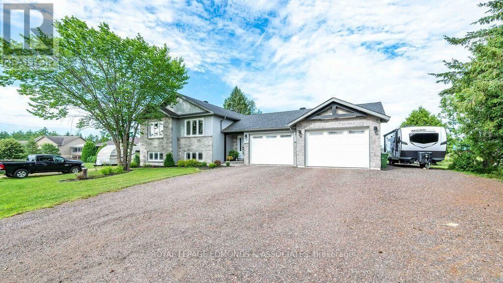 Property Photo: 28 Carol Street ON K8A 6W6
