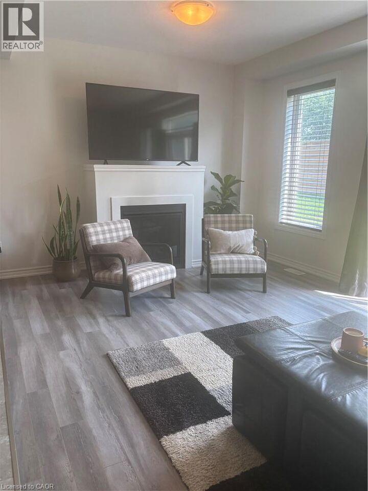 Property Photo: 174 Links Crescent ON N4T 0L9