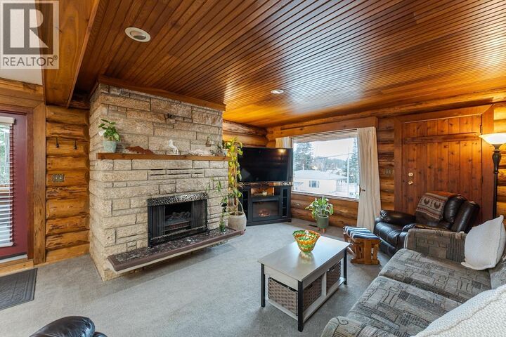 Property Photo: 2100 O'Keefe Avenue BC V2K 1K9