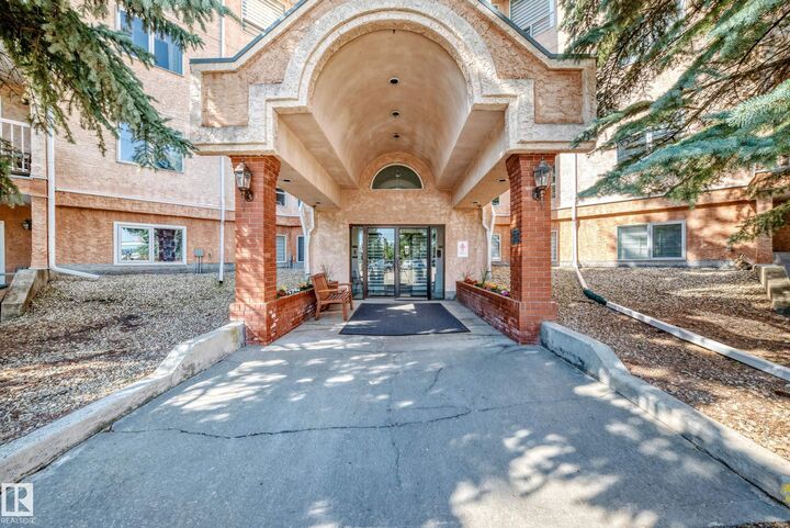 Property Photo:  10945 21 Avenue NW 109  AB T6J 6R3 