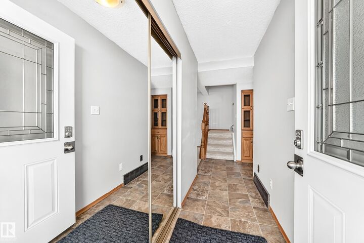 Property Photo: 22 Woodvale Village NW AB T6L 1W4