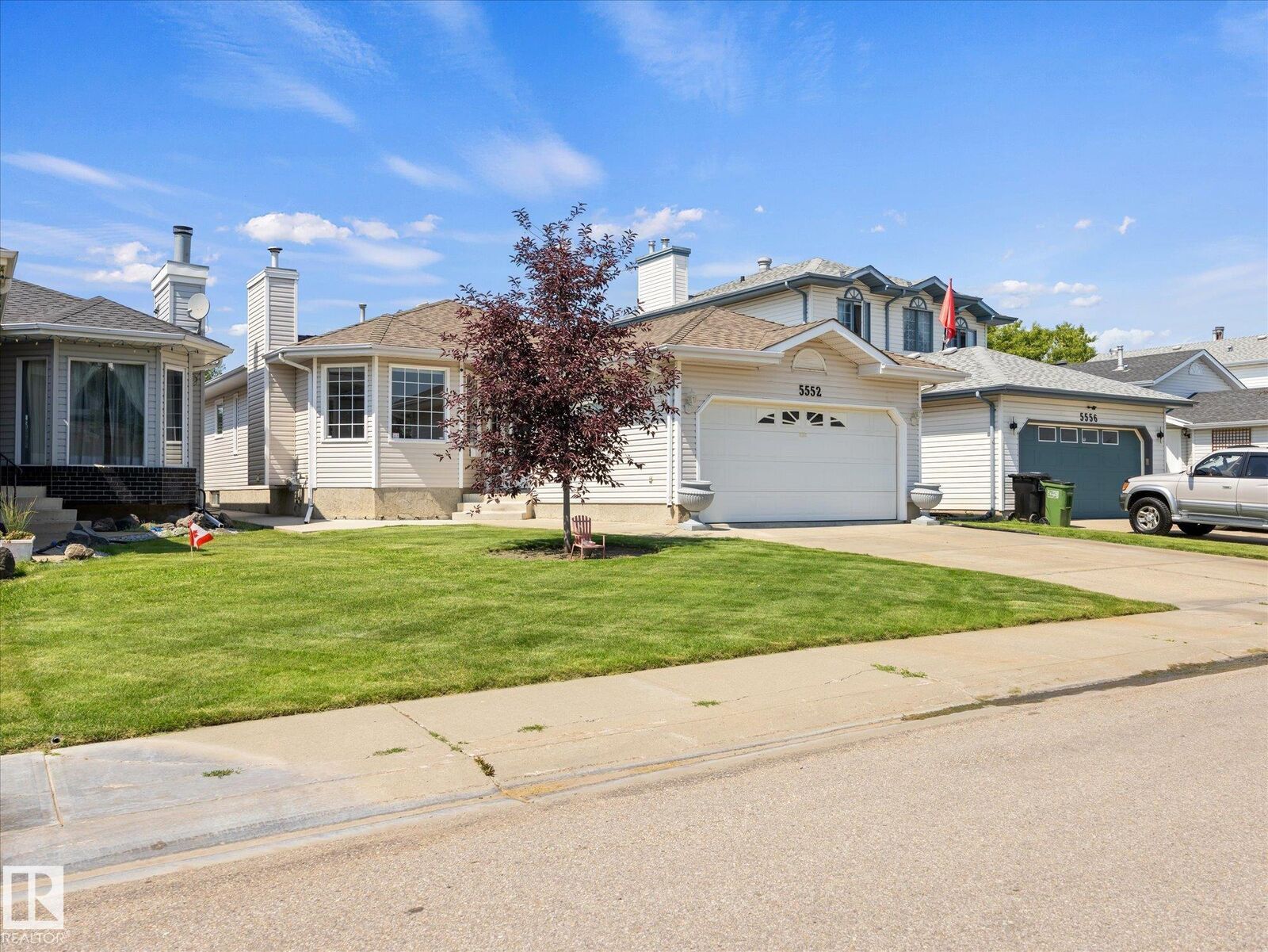Property Photo: 5552 190A Street NW AB T6M 2L3
