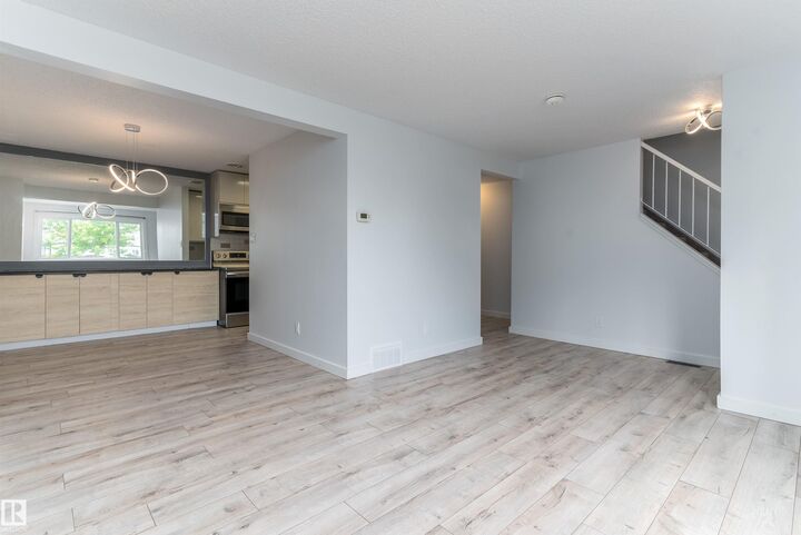 Property Photo: 5 McLeod Place NW AB T5A 3A8