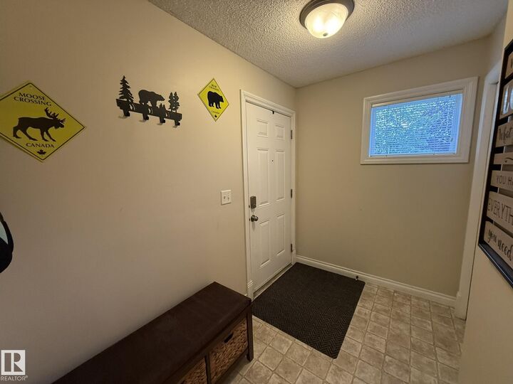 Property Photo: 12050 17 Avenue SW 93 AB T6W 1X4