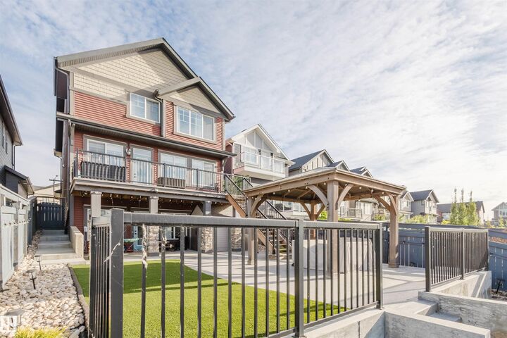 1415 Darby Green Green SW — photo 1