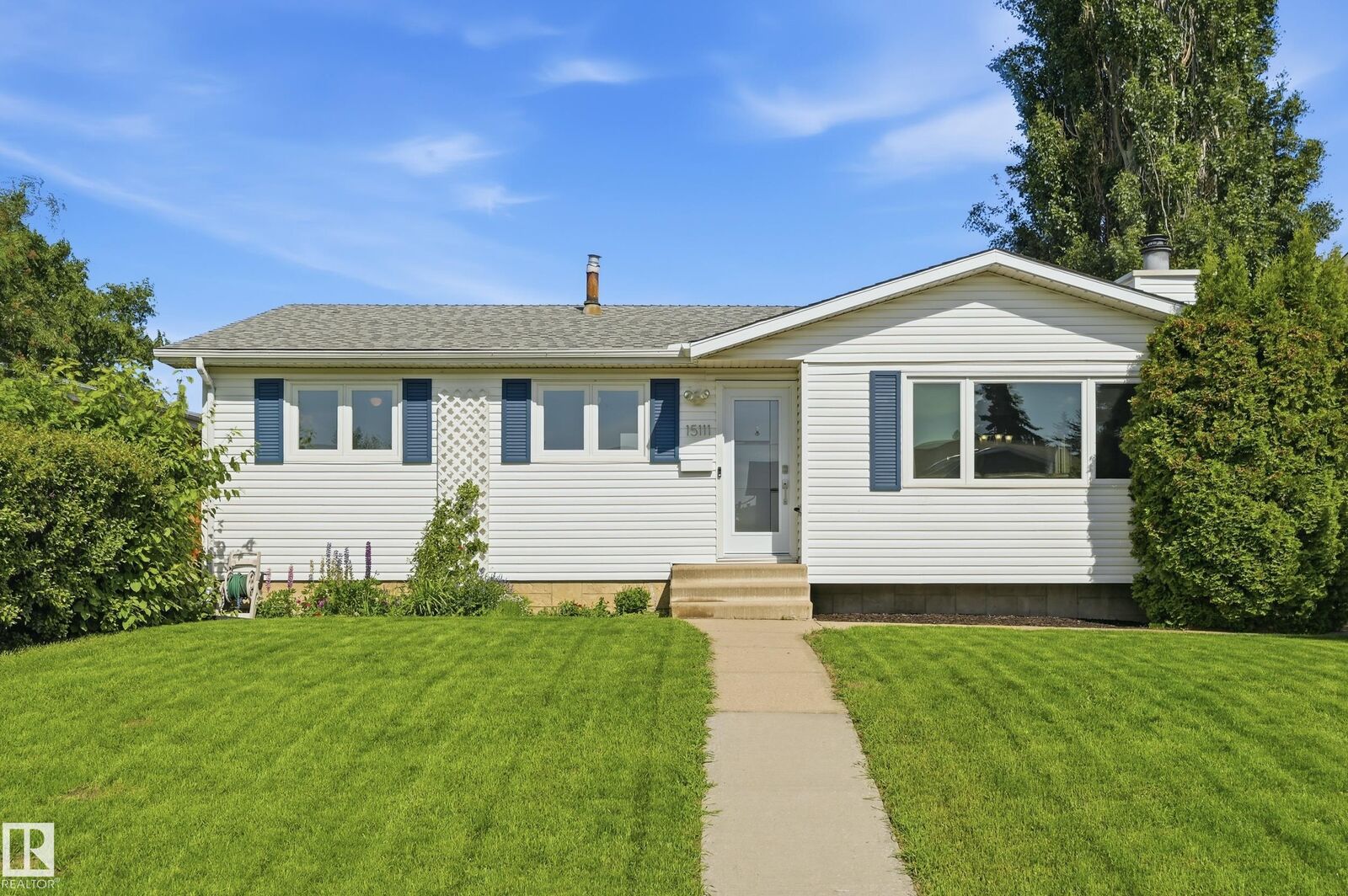 Property Photo: 15111 67 Street NW AB T5C 0C9