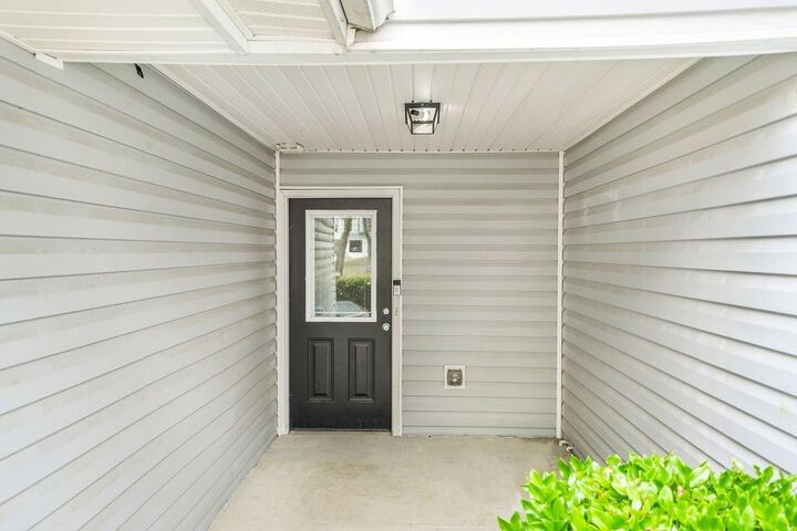 Property Photo:  6947 Gallant Circle SE 10  GA 30126 