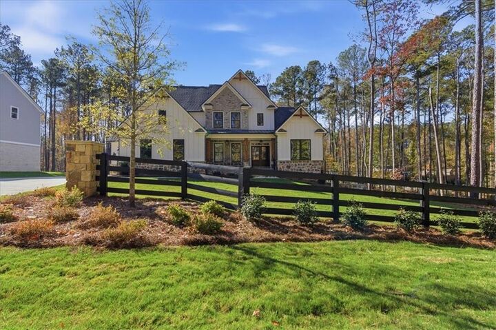 Property Photo: 5893 Ford Rd GA 30101