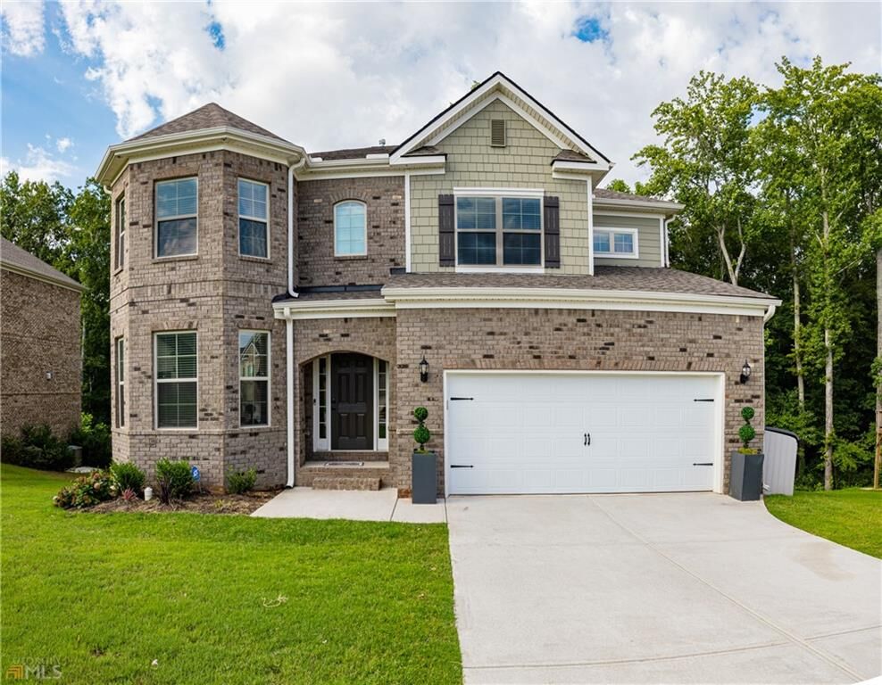 Property Photo: 390 Sawgrass View GA 30213
