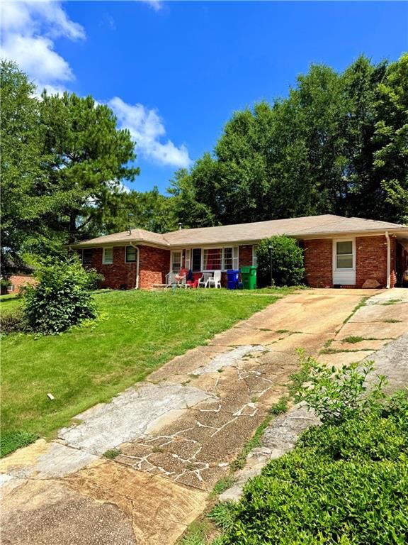 Property Photo: 3304 Casa Linda Drive GA 30032