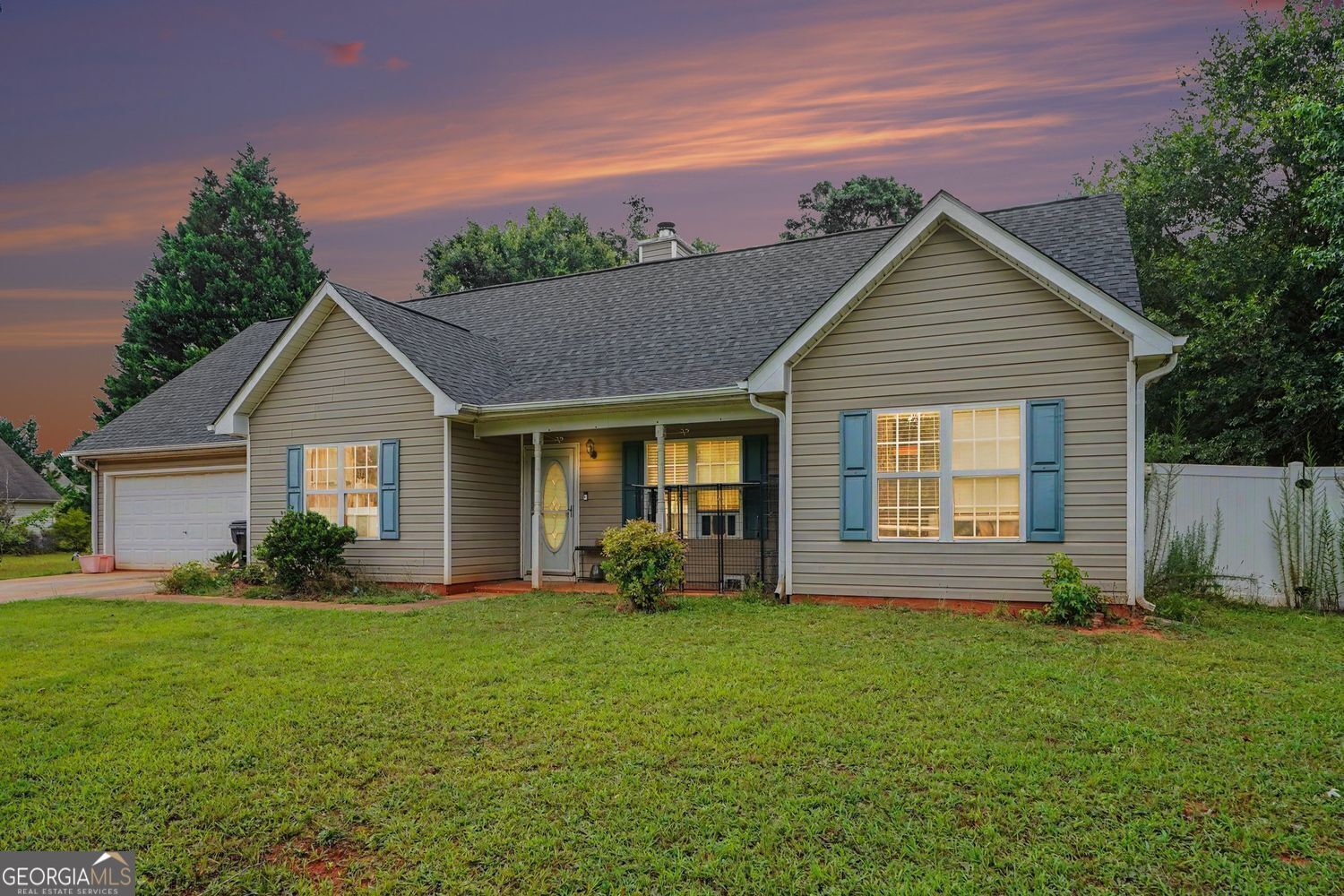 Property Photo:  513 Wylderose Lane  GA 30248 