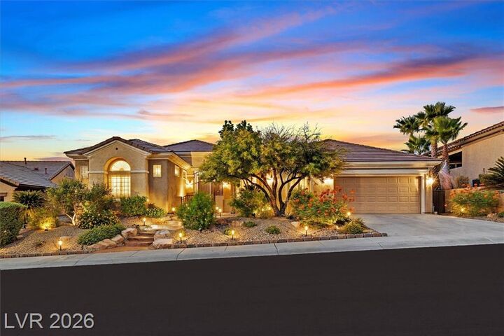 Property Photo: 2808 Foxtail Creek Avenue NV 89052