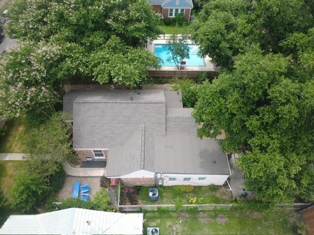 Property Photo: 6719 Meadowlawn Street TX 77023