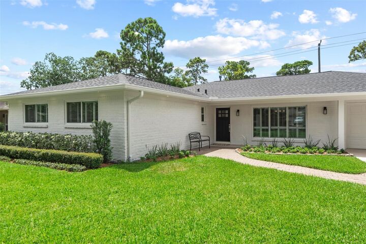 Property Photo: 7211 Alderney Drive TX 77055