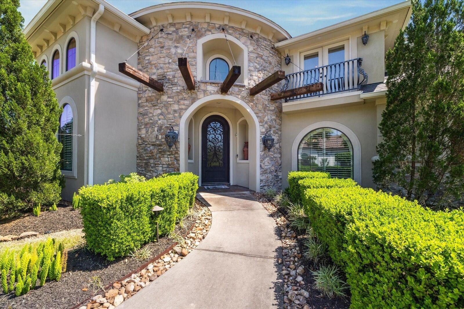 Property Photo: 53 New Oak Trail TX 77346
