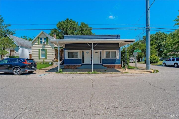 Property Photo:  2601 W Virginia Street  IN 47712 