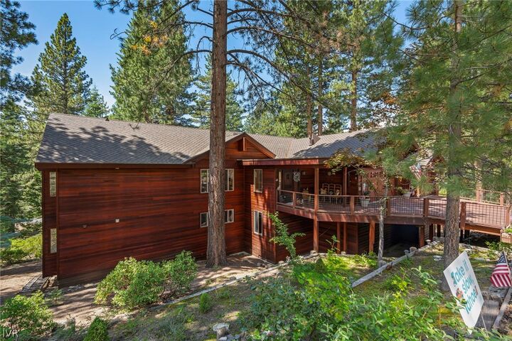 Property Photo: 445 1st Green Drive NV 89451
