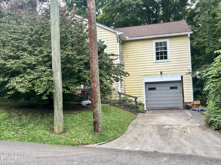 Property Photo: 945 E Churchwell Ave TN 37917