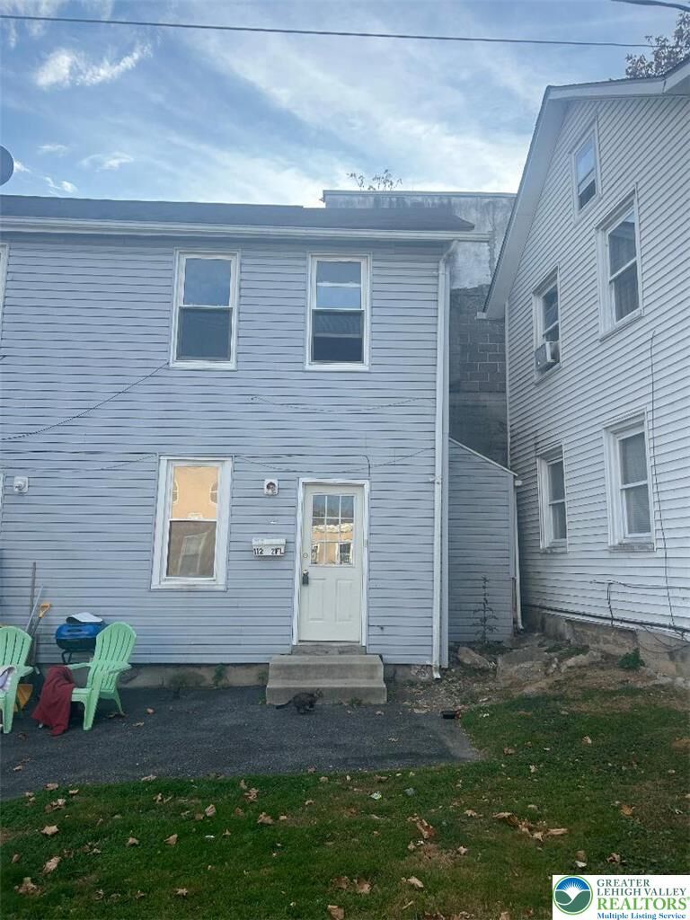 Property Photo:  112 Coplay Street 2nd Floor  PA 18037 