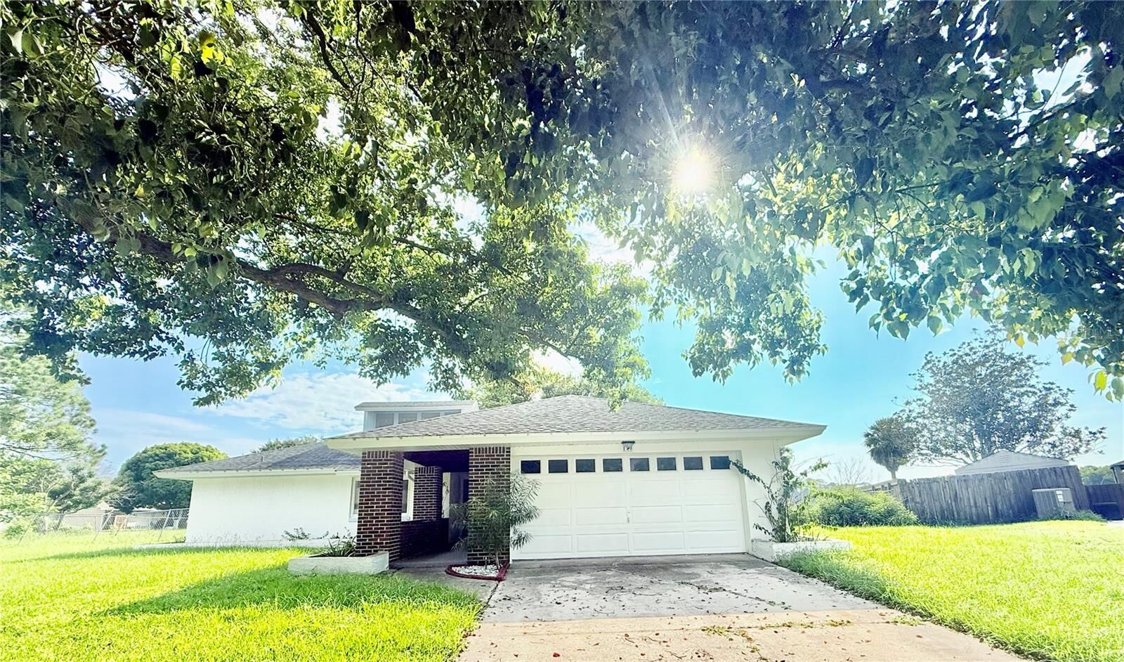 Property Photo: 140 Fairway Ten Drive FL 32707