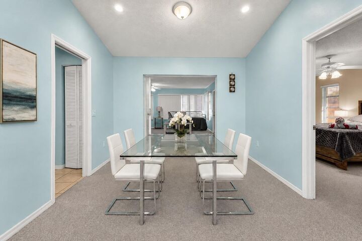 Property Photo:  285 Mark Twain Lane  FL 33947 